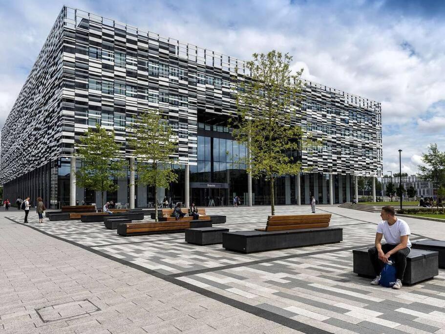 Manchester City Centre Apartment, Skyline View Exterior photo